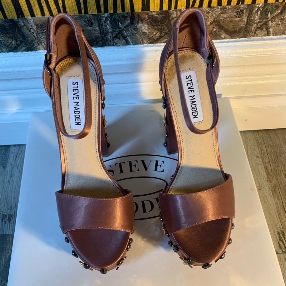 Women’s shoes by Steve Madden